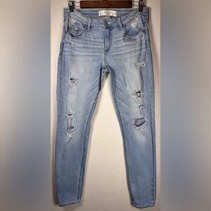 Abercrombie & Fitch Light Wash Low Rise Embellished Skinny Jeans Size 29